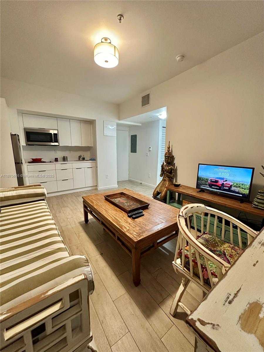 Small Image of 1611 MERIDIAN AVE #103, Miami Beach Number 9