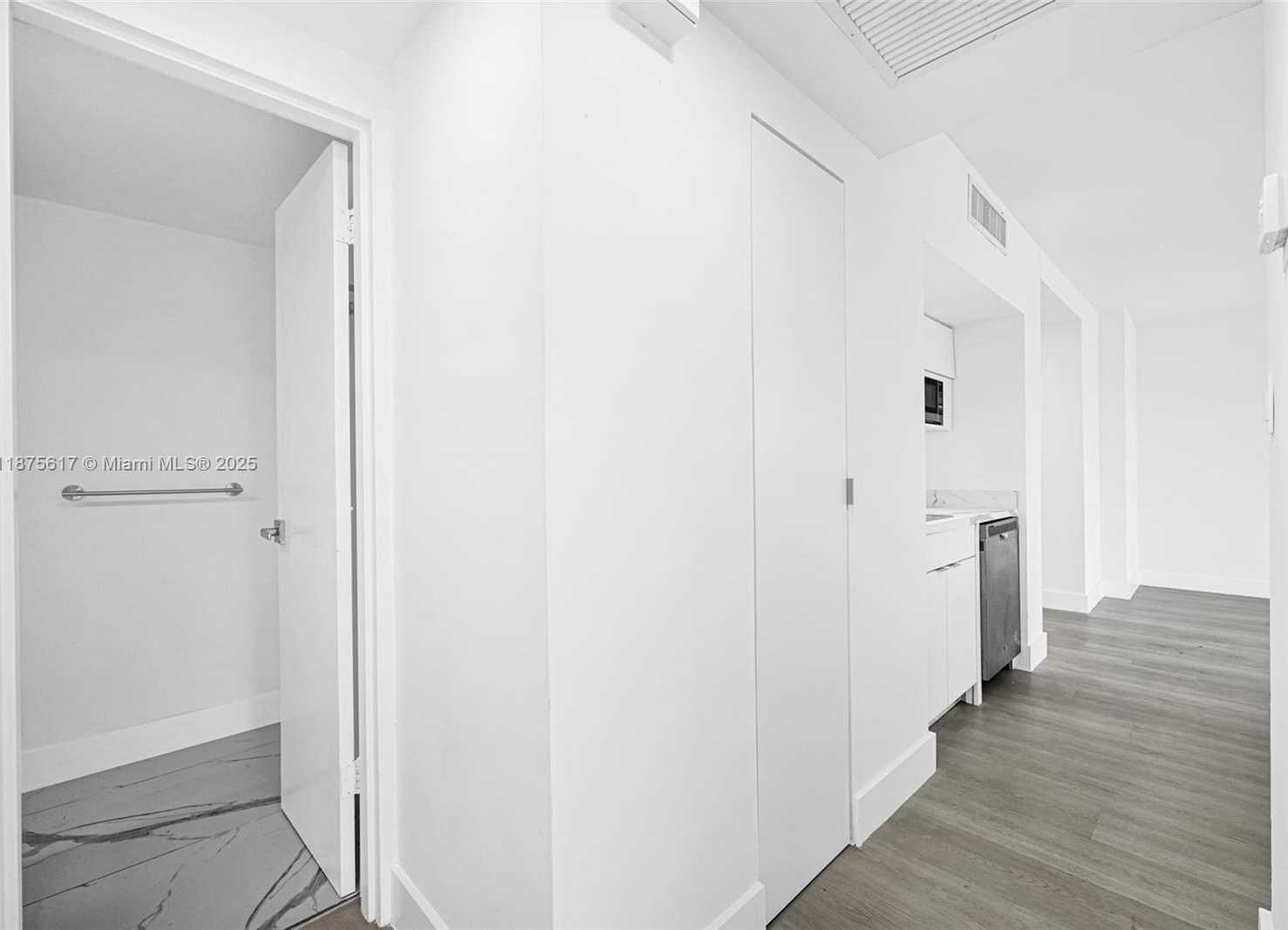Small Image of 1000 WEST AVE #224, Miami Beach Number 12
