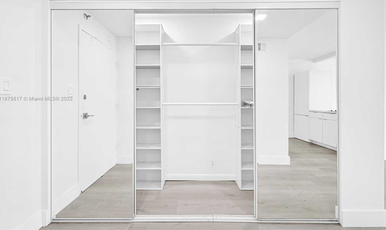 Small Image of 1000 WEST AVE #224, Miami Beach Number 16
