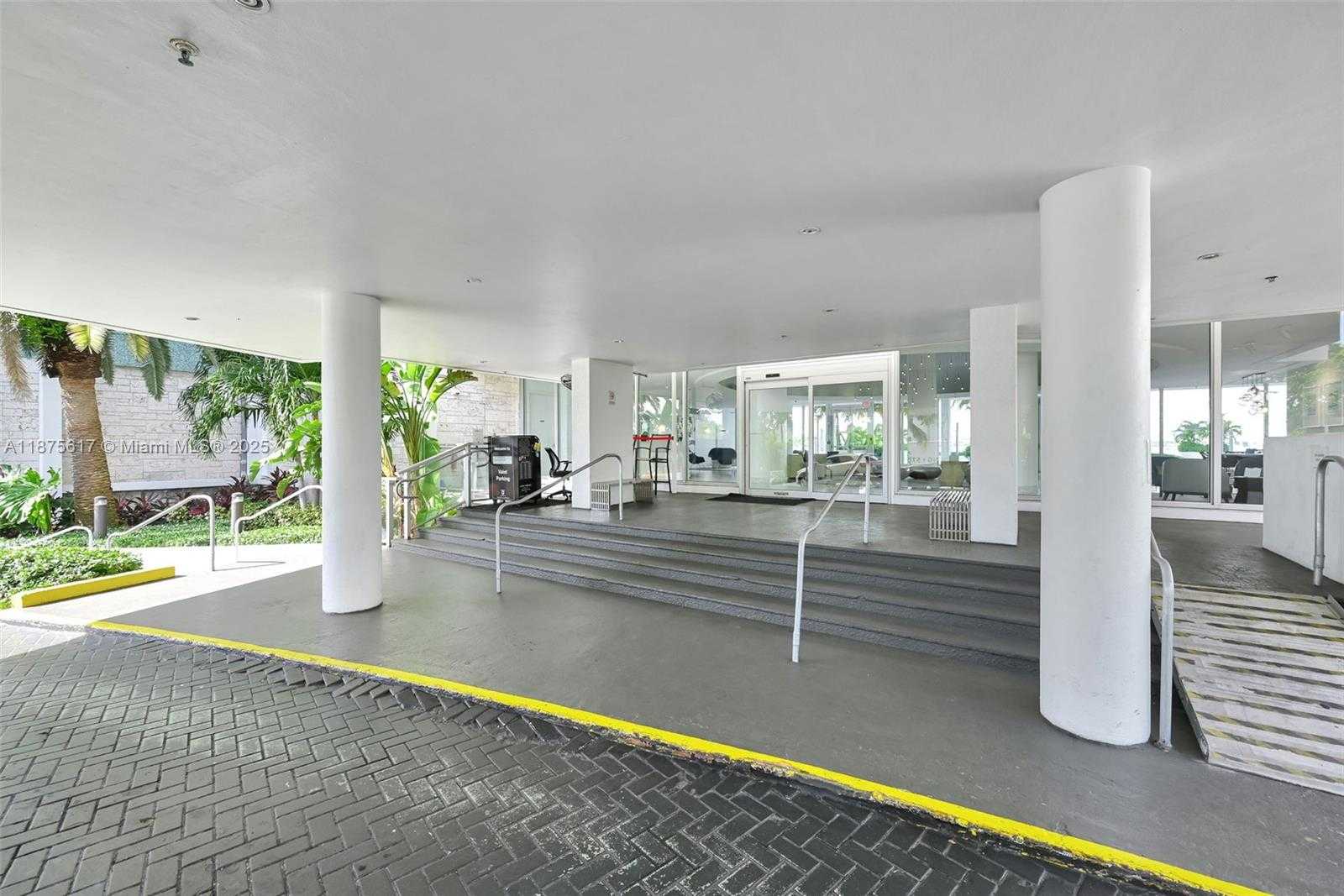 Small Image of 1000 WEST AVE #224, Miami Beach Number 42
