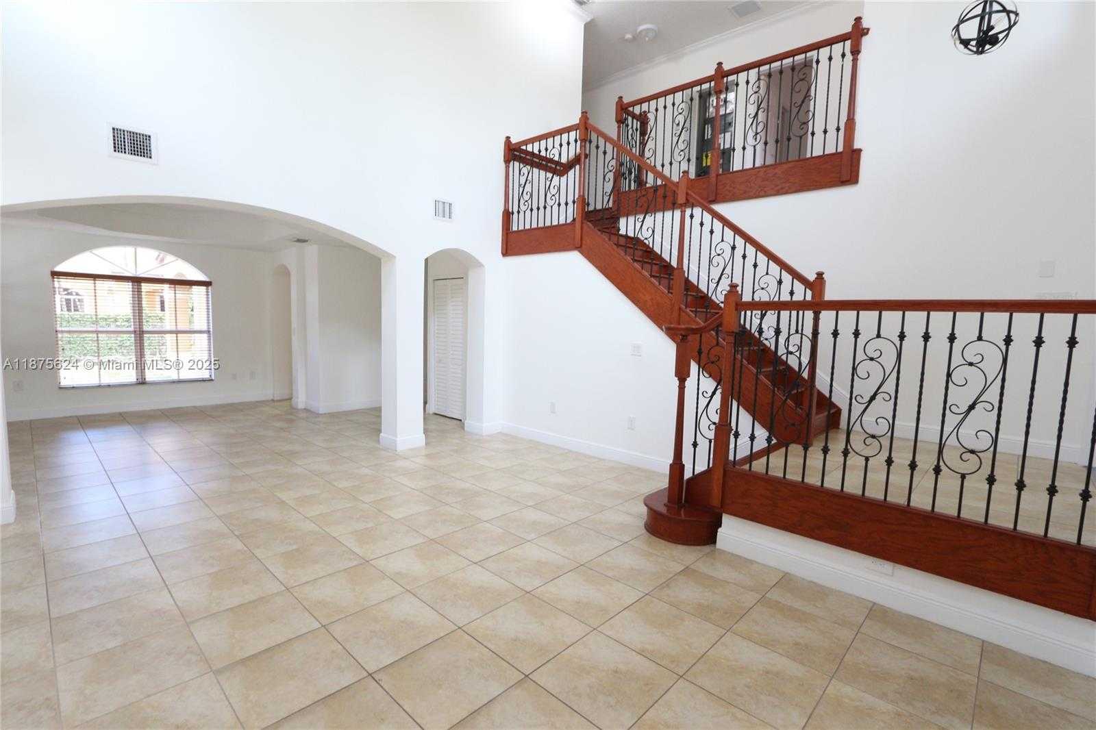 Small Image of 15449 SOUTH WEST 31 LN, Miami Number 14