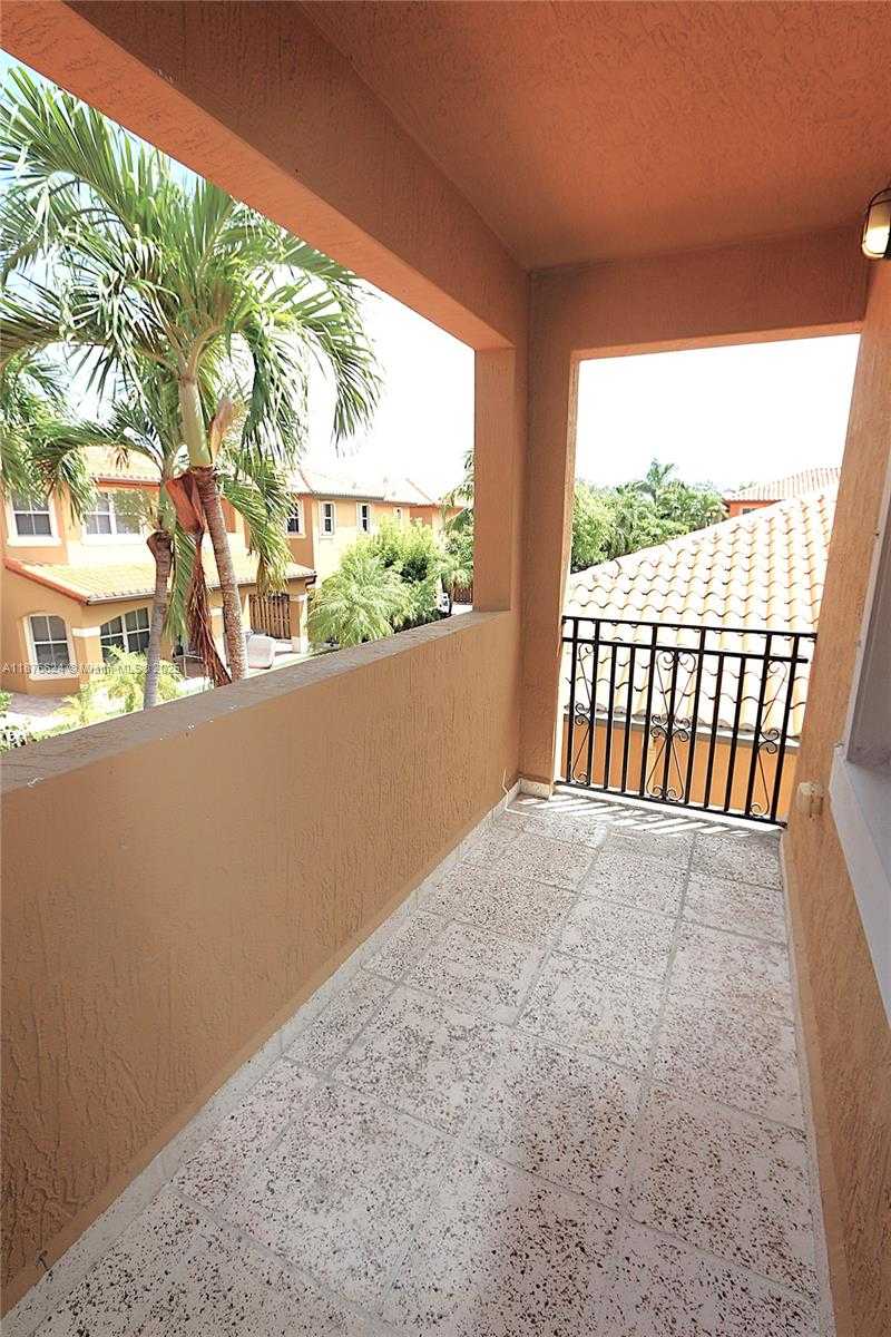 Small Image of 15449 SOUTH WEST 31 LN, Miami Number 20