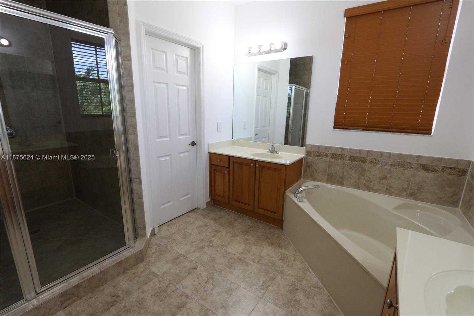 Small Image of 15449 SOUTH WEST 31 LN, Miami Number 21