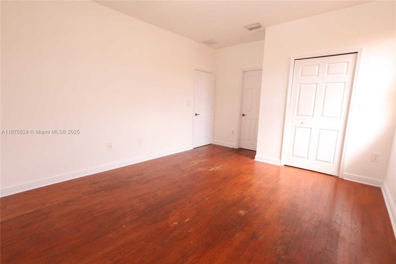 Small Image of 15449 SOUTH WEST 31 LN, Miami Number 24