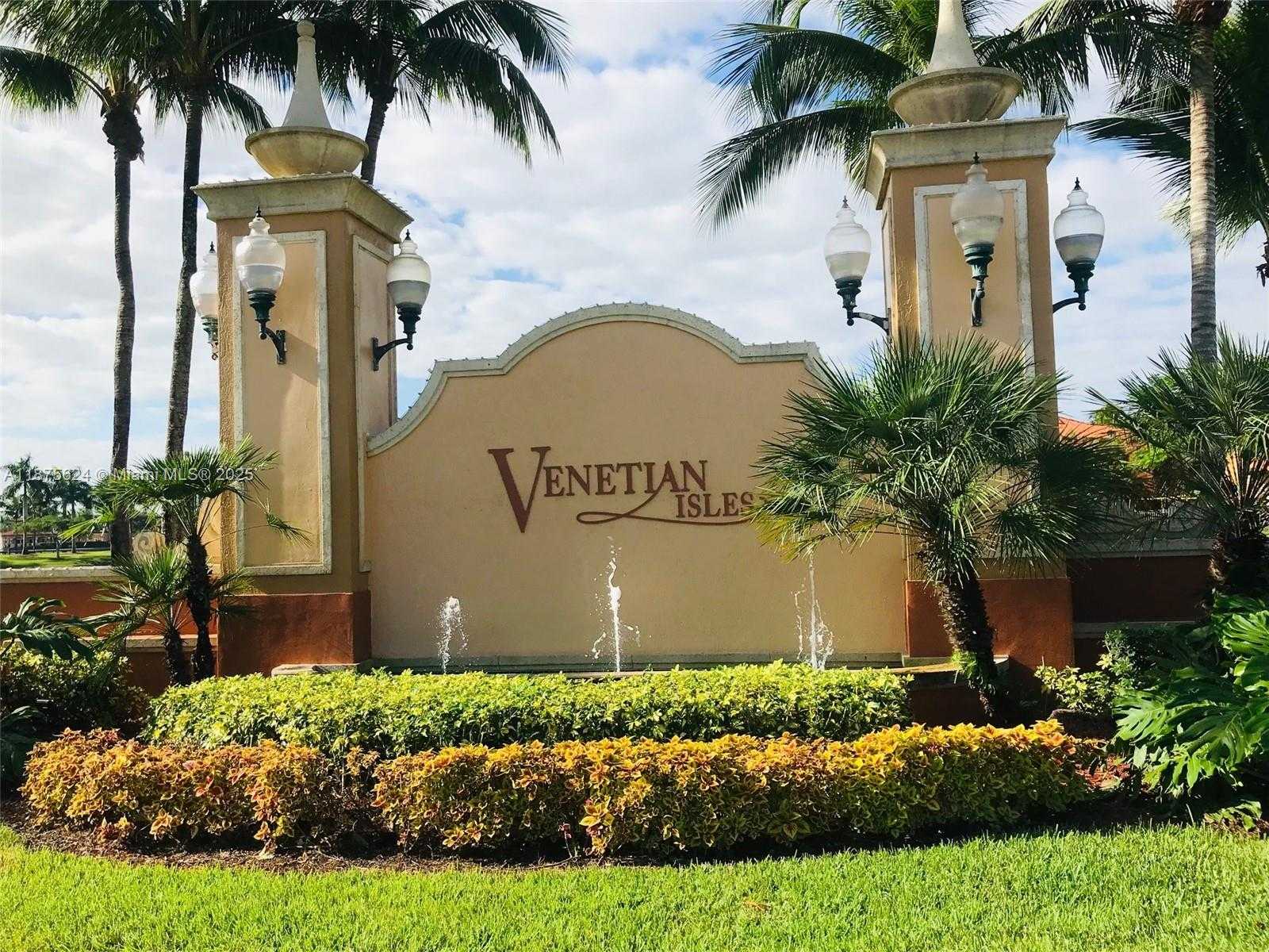 Small Image of 15449 SOUTH WEST 31 LN, Miami Number 26