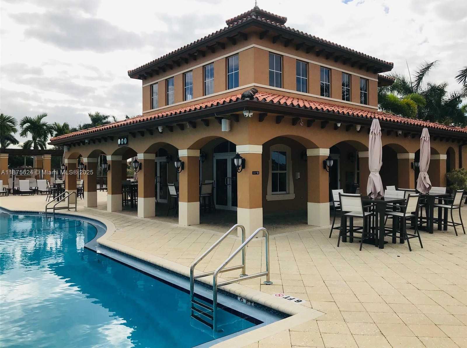 Small Image of 15449 SOUTH WEST 31 LN, Miami Number 28