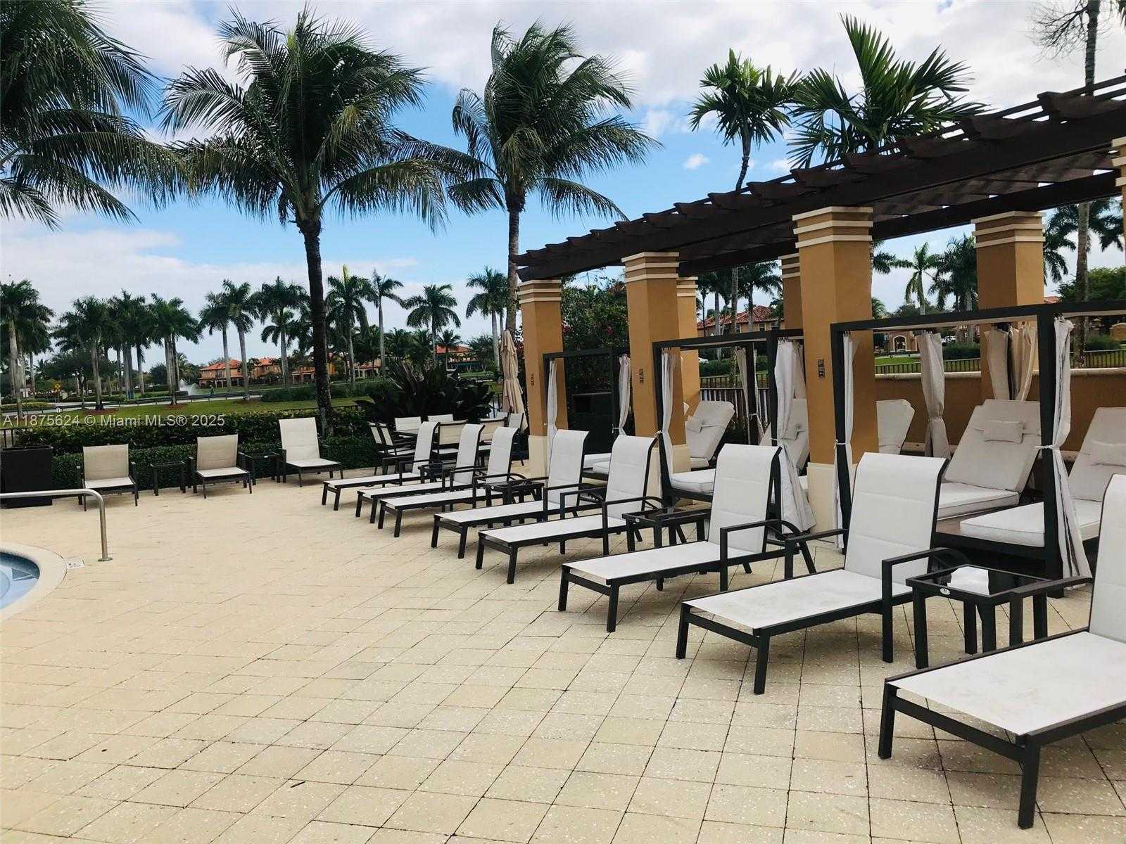 Small Image of 15449 SOUTH WEST 31 LN, Miami Number 33