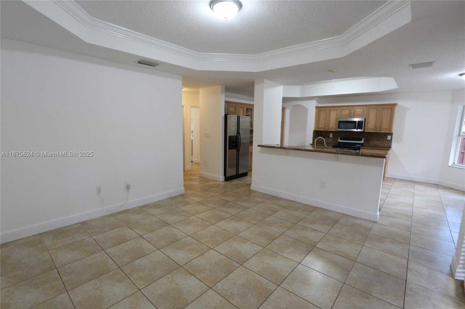 Small Image of 15449 SOUTH WEST 31 LN, Miami Number 4