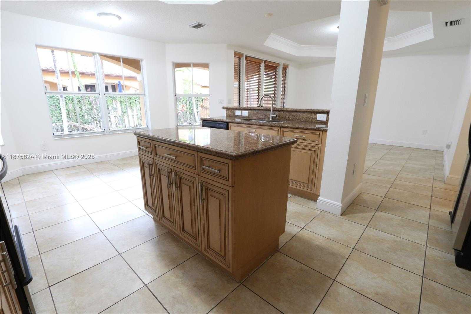 Small Image of 15449 SOUTH WEST 31 LN, Miami Number 8