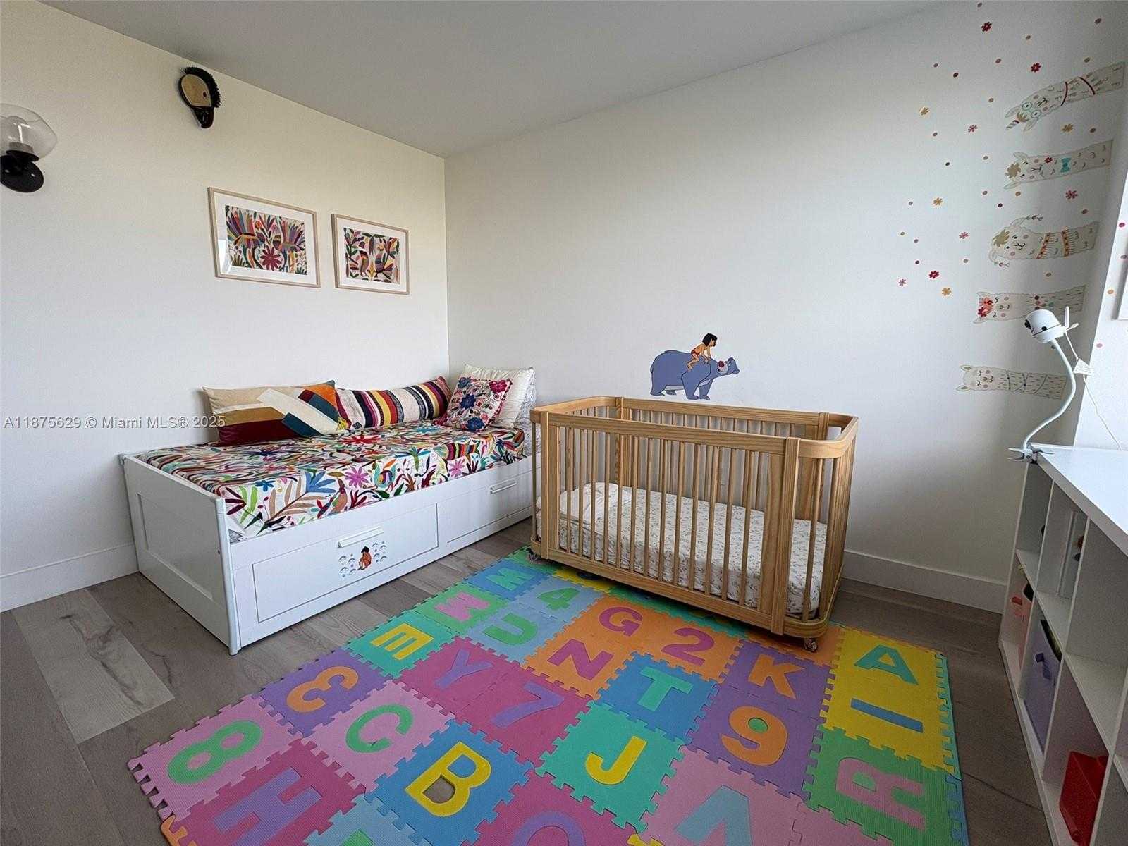 Small Image of 5750 COLLINS AVE #15F, Miami Beach Number 18