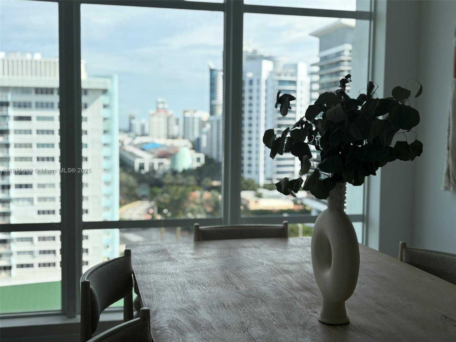 Small Image of 5750 COLLINS AVE #15F, Miami Beach Number 9