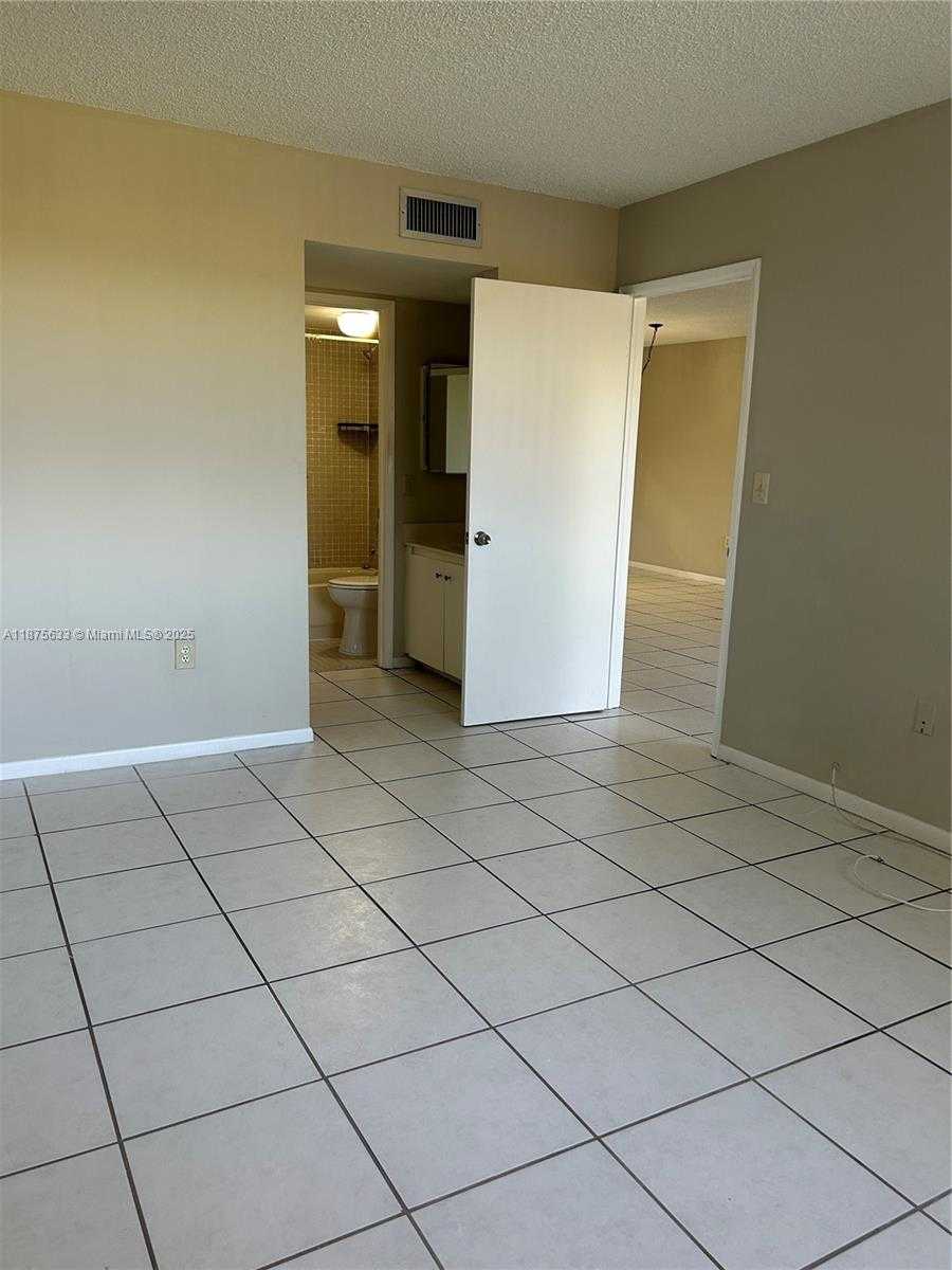 Small Image of 10255 NORTH WEST 9TH ST CIR #205-7, Miami Number 10