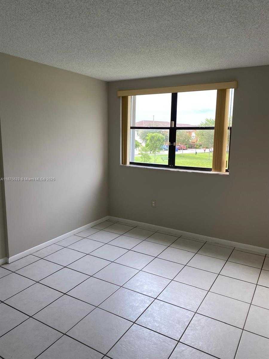 Small Image of 10255 NORTH WEST 9TH ST CIR #205-7, Miami Number 13