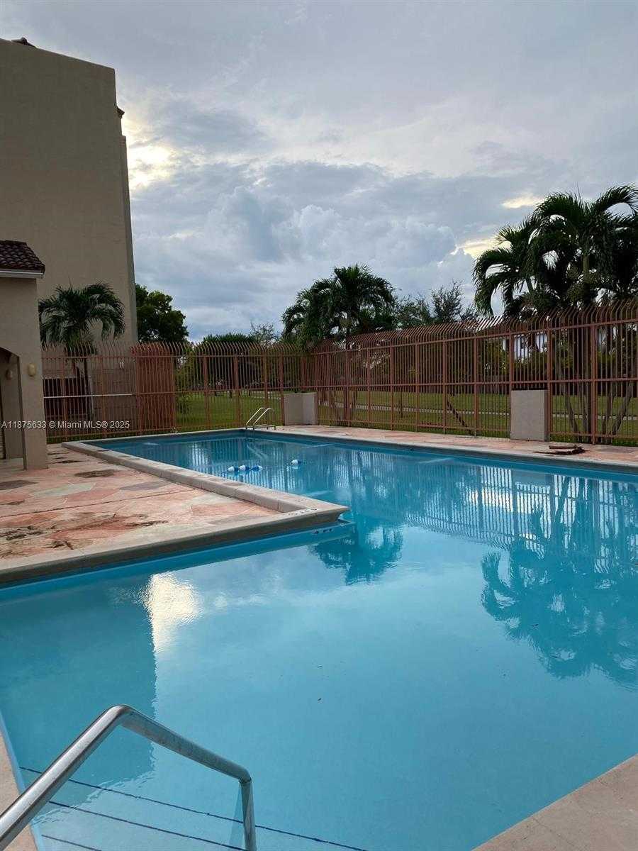 Small Image of 10255 NORTH WEST 9TH ST CIR #205-7, Miami Number 21