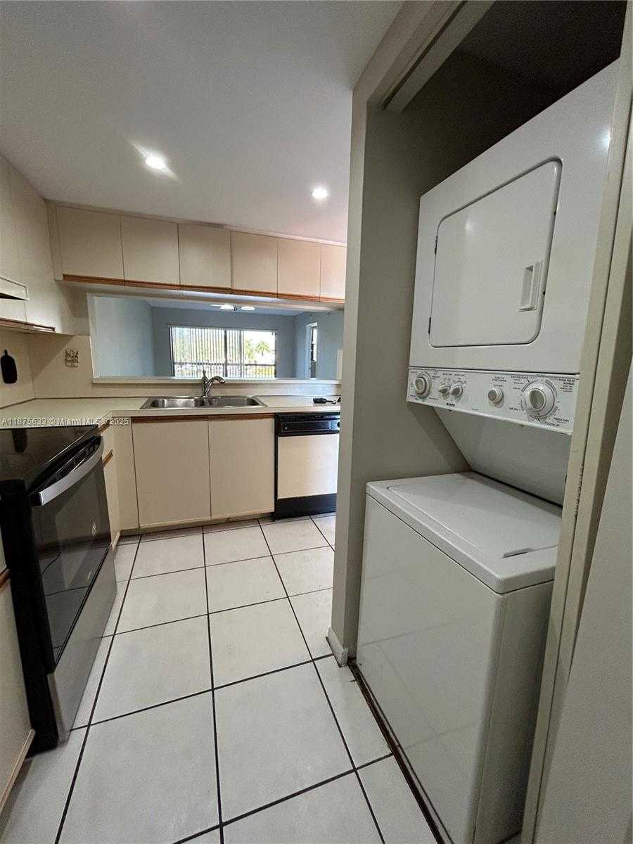 Small Image of 10255 NORTH WEST 9TH ST CIR #205-7, Miami Number 7