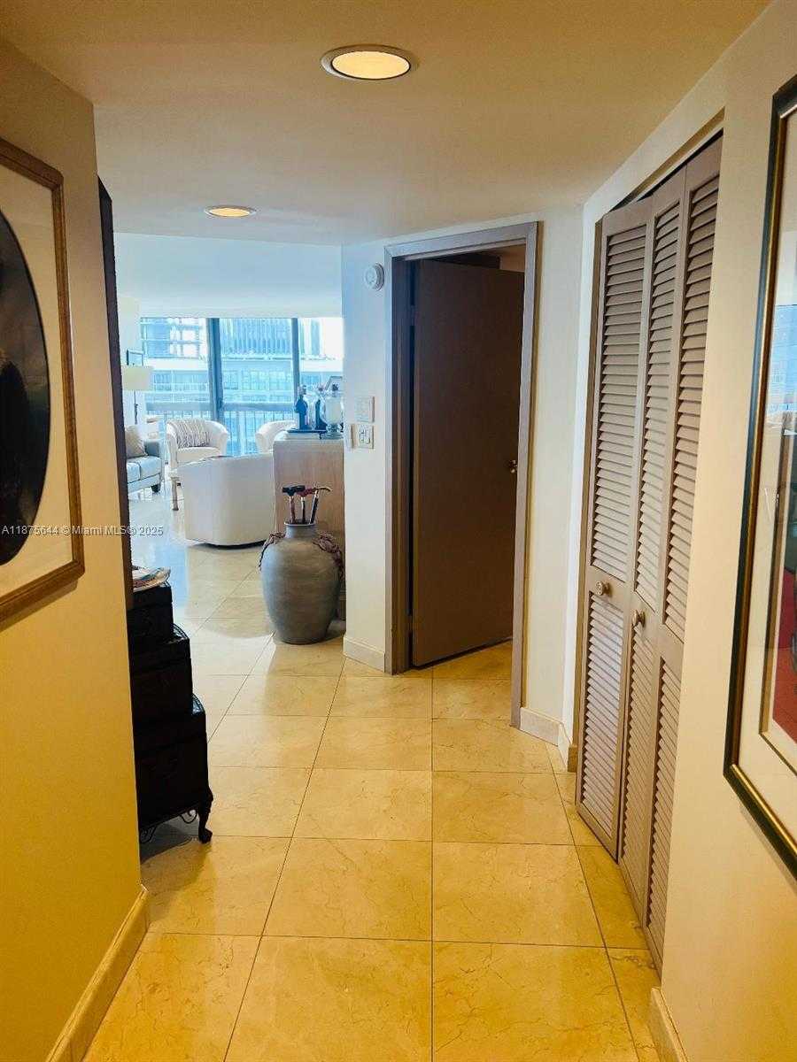 Small Image of 2333 BRICKELL AVE #2402, Miami Number 13