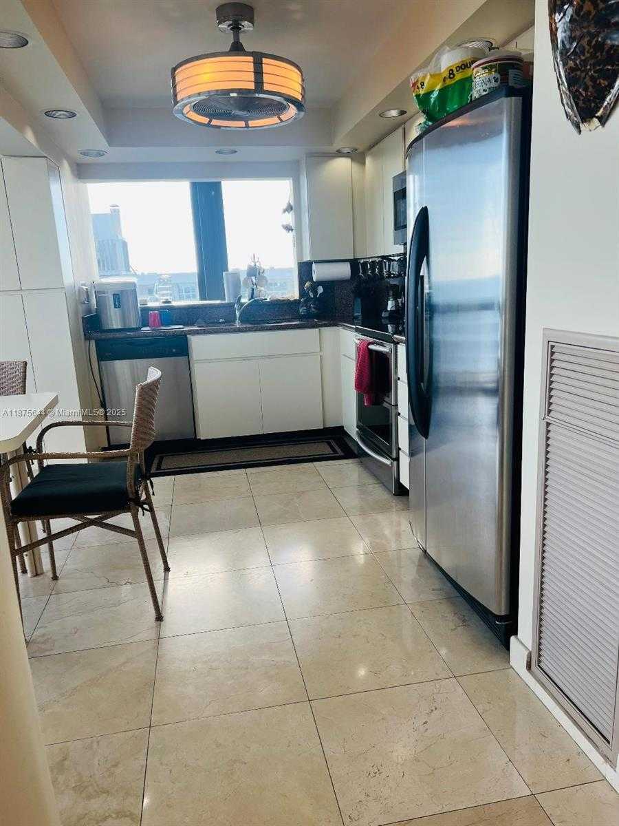 Small Image of 2333 BRICKELL AVE #2402, Miami Number 16