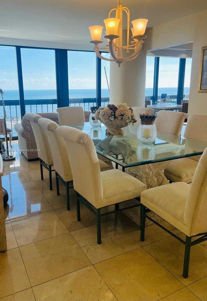 Small Image of 2333 BRICKELL AVE #2402, Miami Number 17