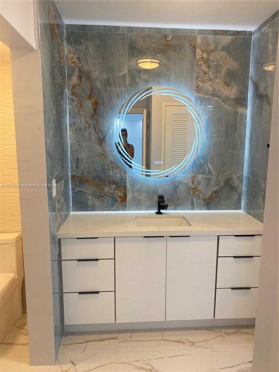 Small Image of 9225 COLLINS AVE #704, Surfside Number 11
