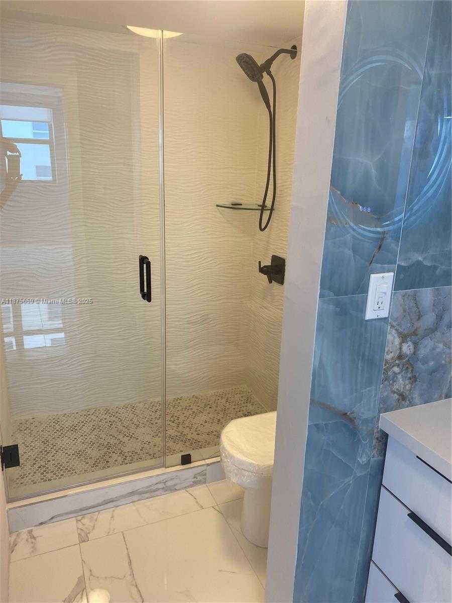 Small Image of 9225 COLLINS AVE #704, Surfside Number 12
