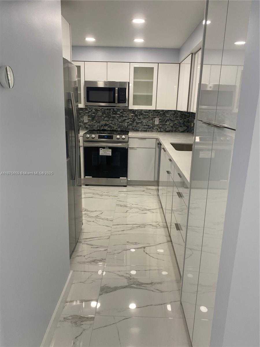 Small Image of 9225 COLLINS AVE #704, Surfside Number 4