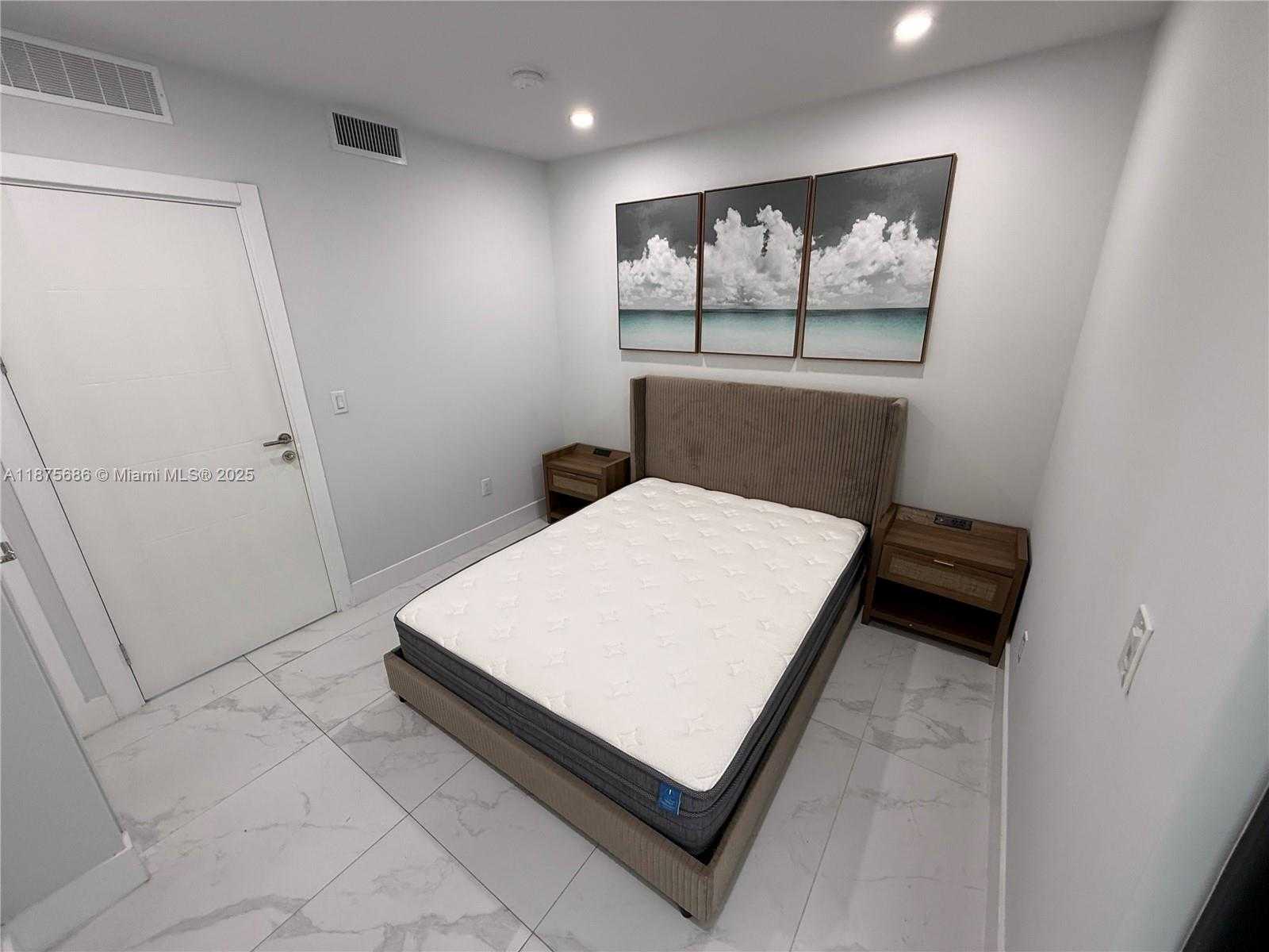 Small Image of 944 JEFFERSON AVE #4, Miami Beach Number 10