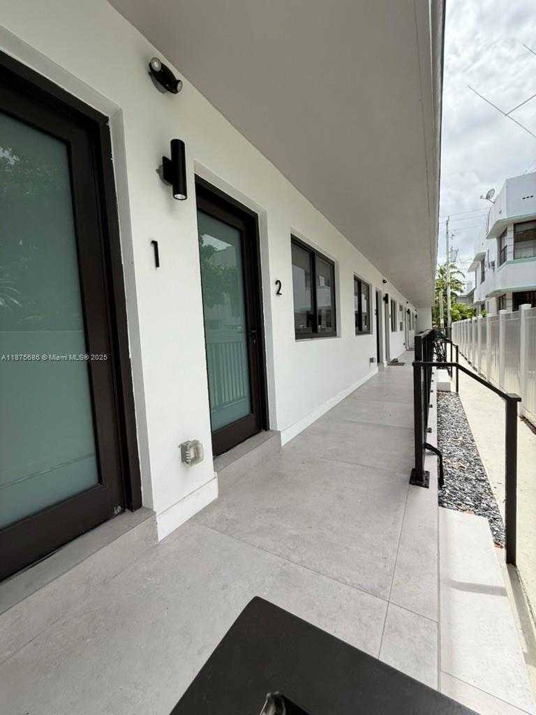 Small Image of 944 JEFFERSON AVE #4, Miami Beach Number 17