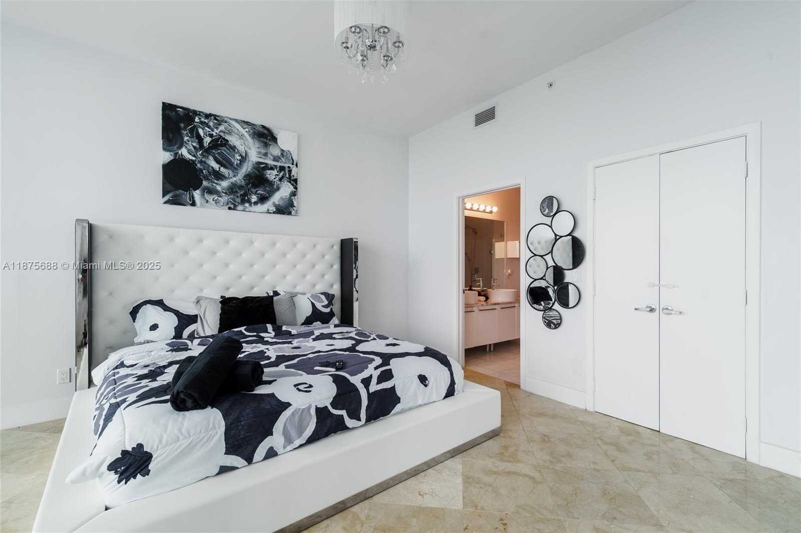Small Image of 888 BISCAYNE BLVD #4712, Miami Number 15