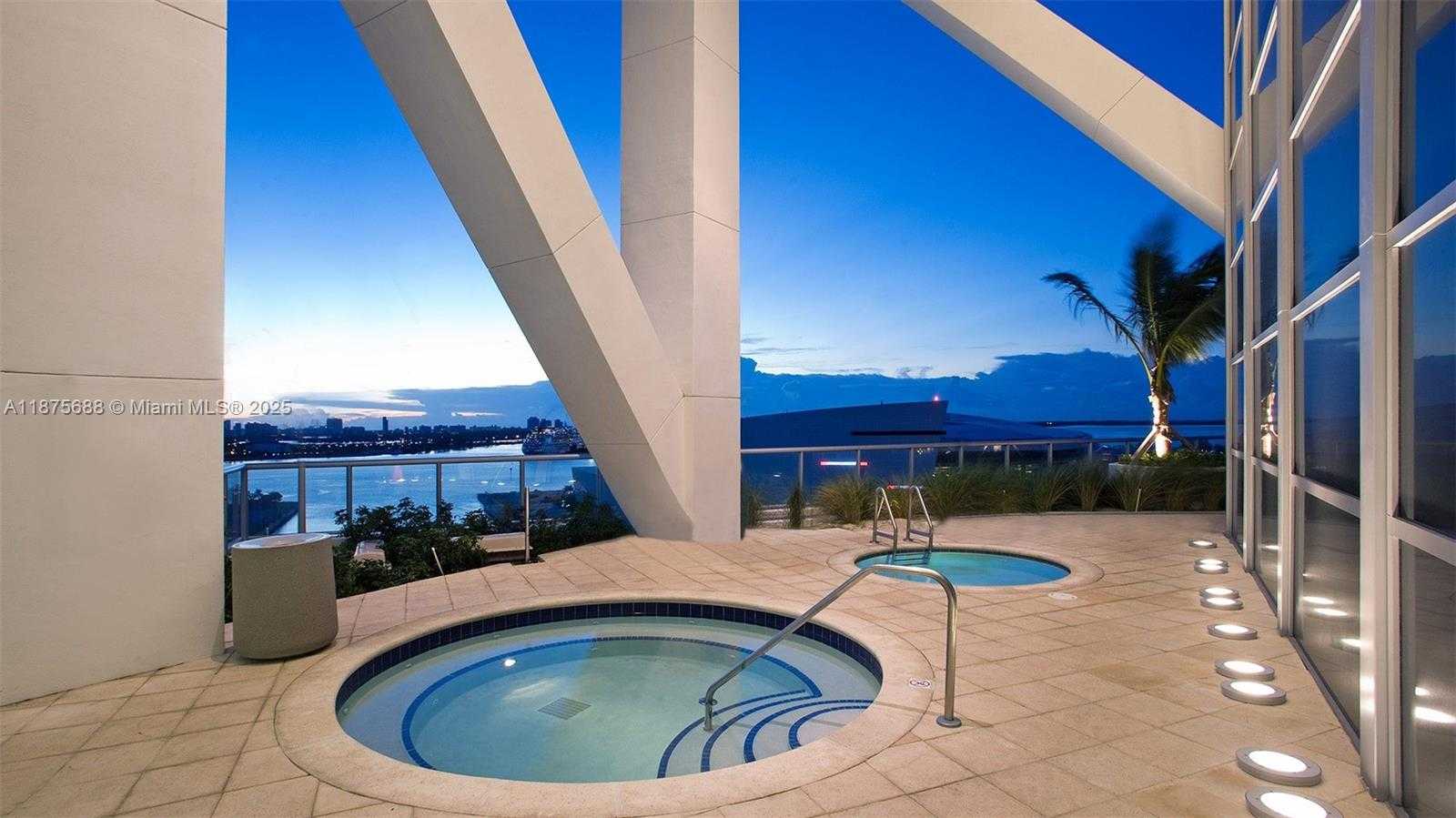 Small Image of 888 BISCAYNE BLVD #4712, Miami Number 48