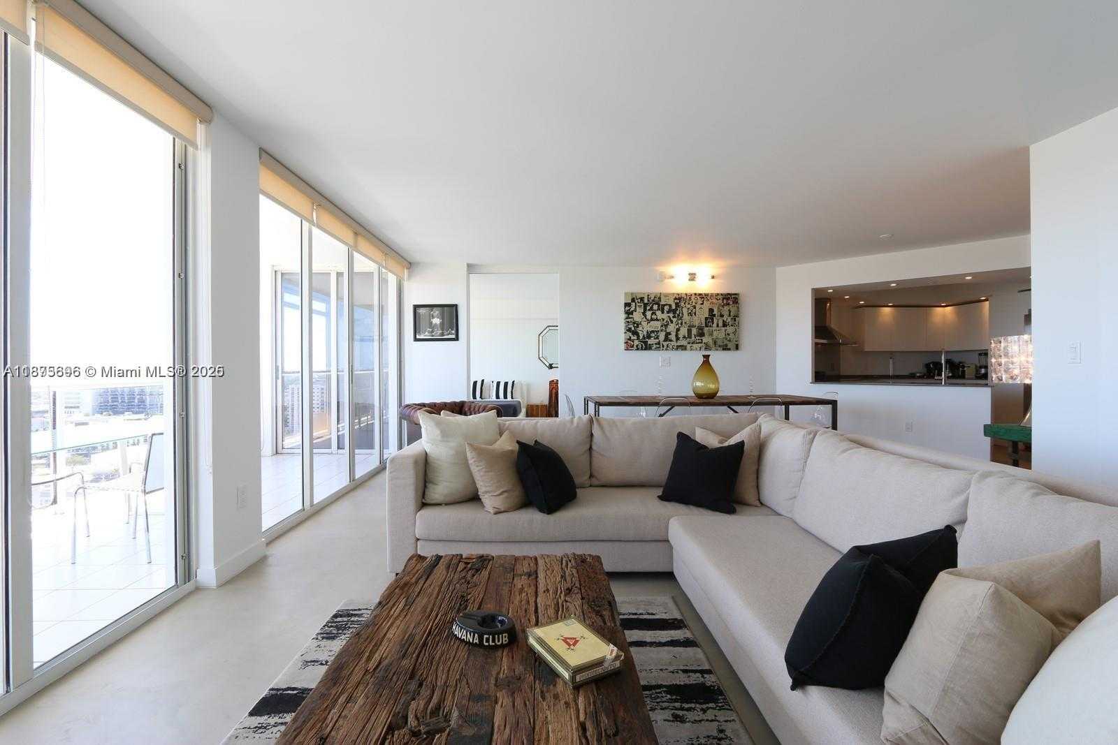 Small Image of 1900 SUNSET HARBOUR DR #2011, Miami Beach Number 16
