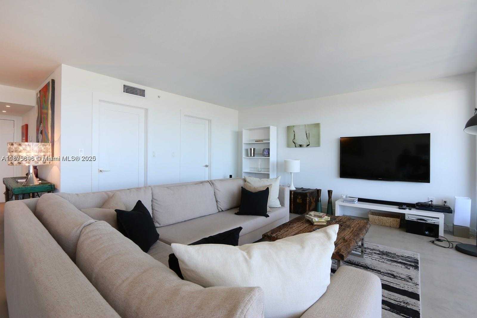 Small Image of 1900 SUNSET HARBOUR DR #2011, Miami Beach Number 17