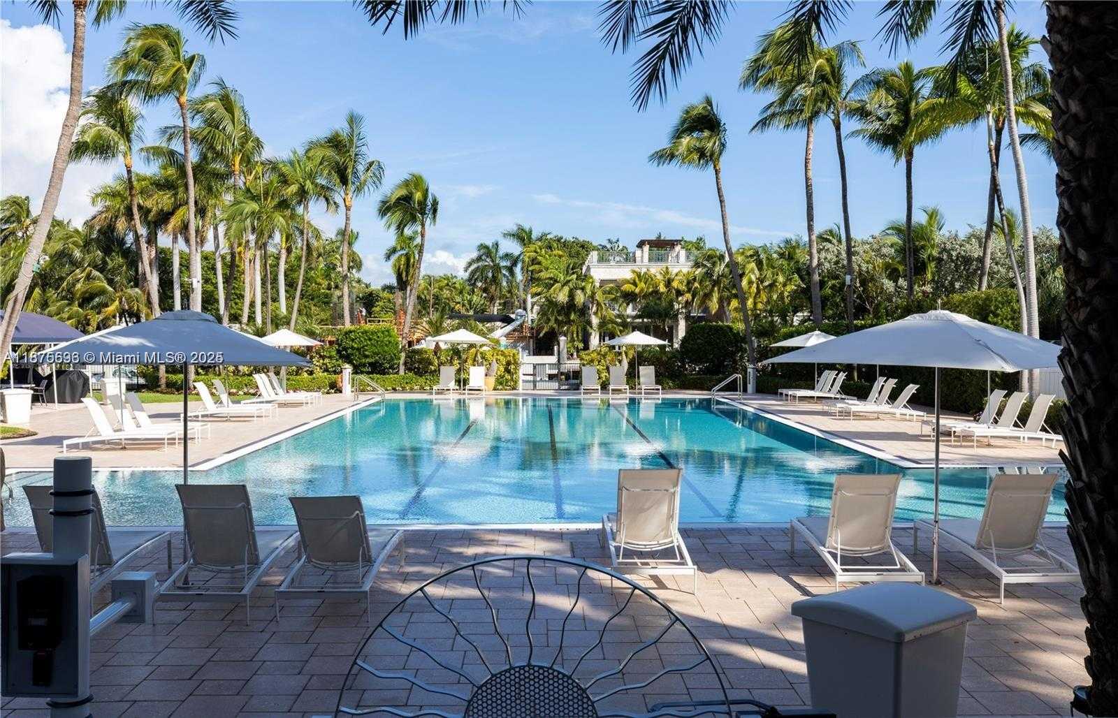 Small Image of 1900 SUNSET HARBOUR DR #2011, Miami Beach Number 32