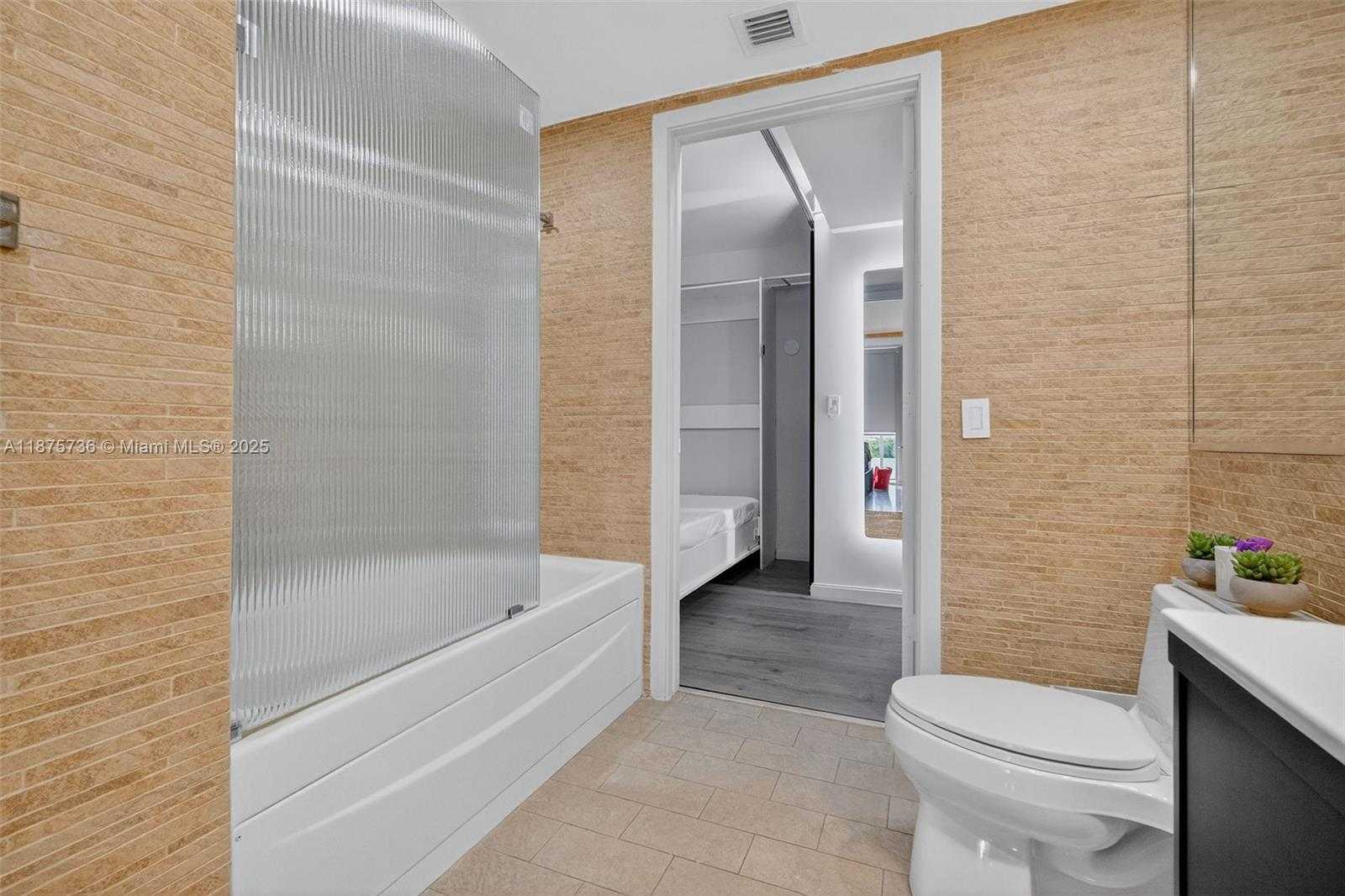 Small Image of 50 BISCAYNE BLVD #710, Miami Number 17