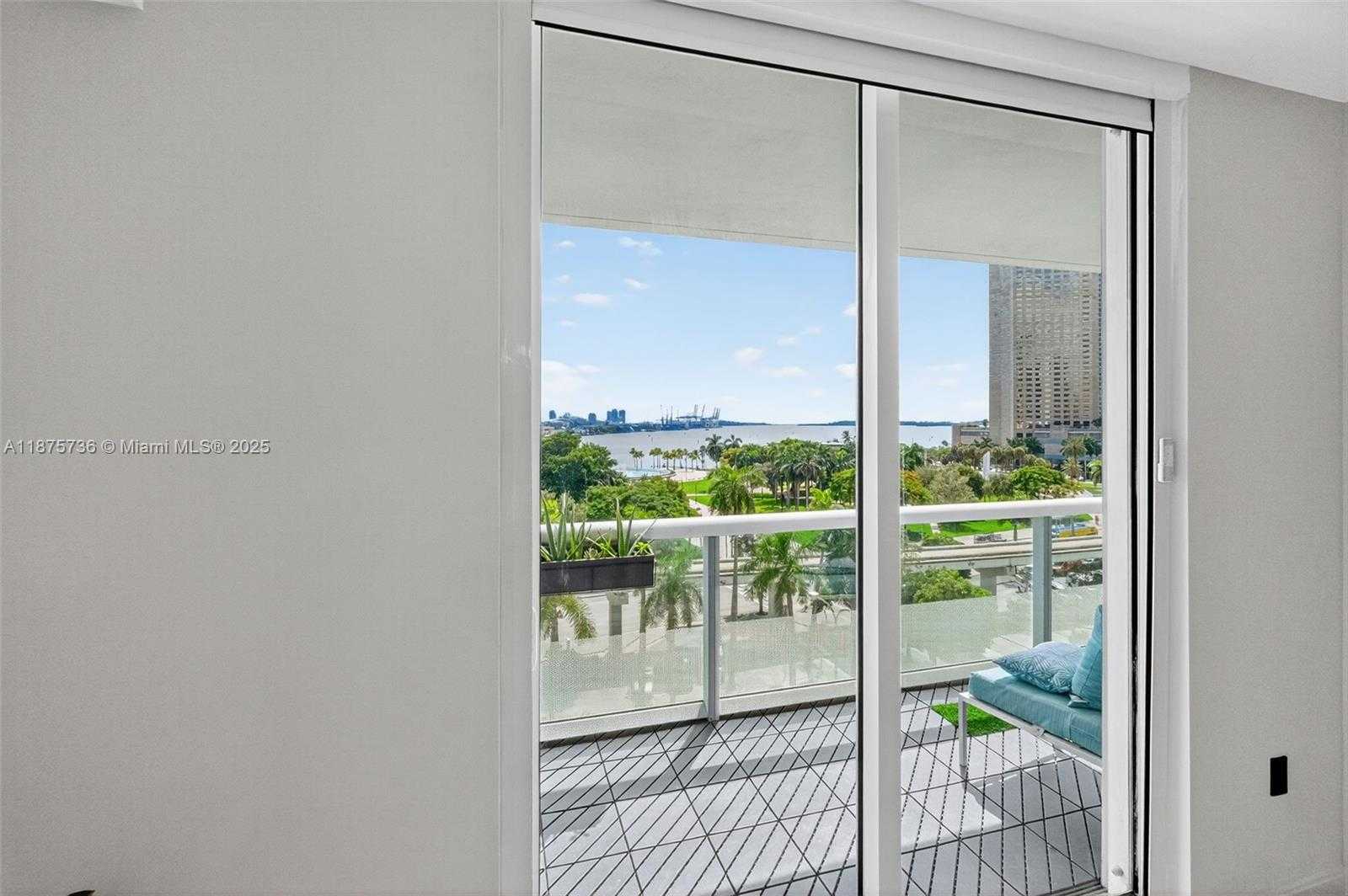 Small Image of 50 BISCAYNE BLVD #710, Miami Number 18