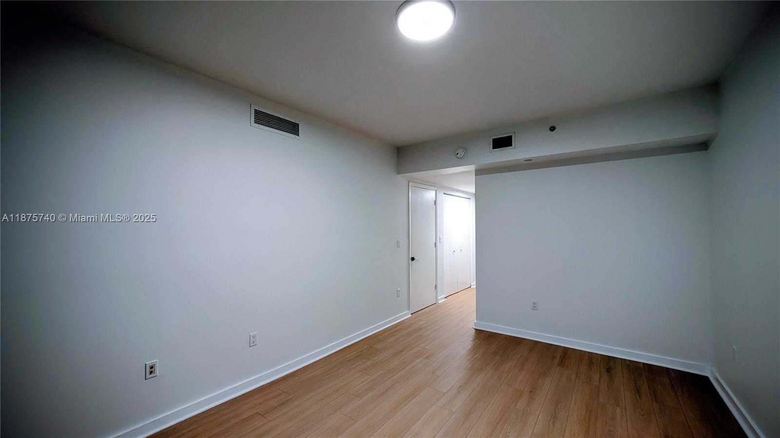 Small Image of 350 EAST MIAMI AVE #1901, Miami Number 22