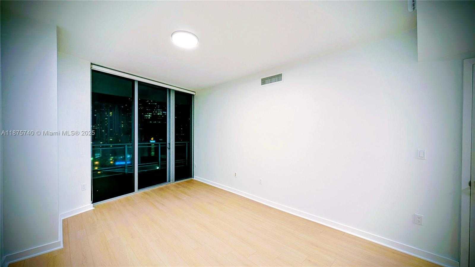 Small Image of 350 EAST MIAMI AVE #1901, Miami Number 24