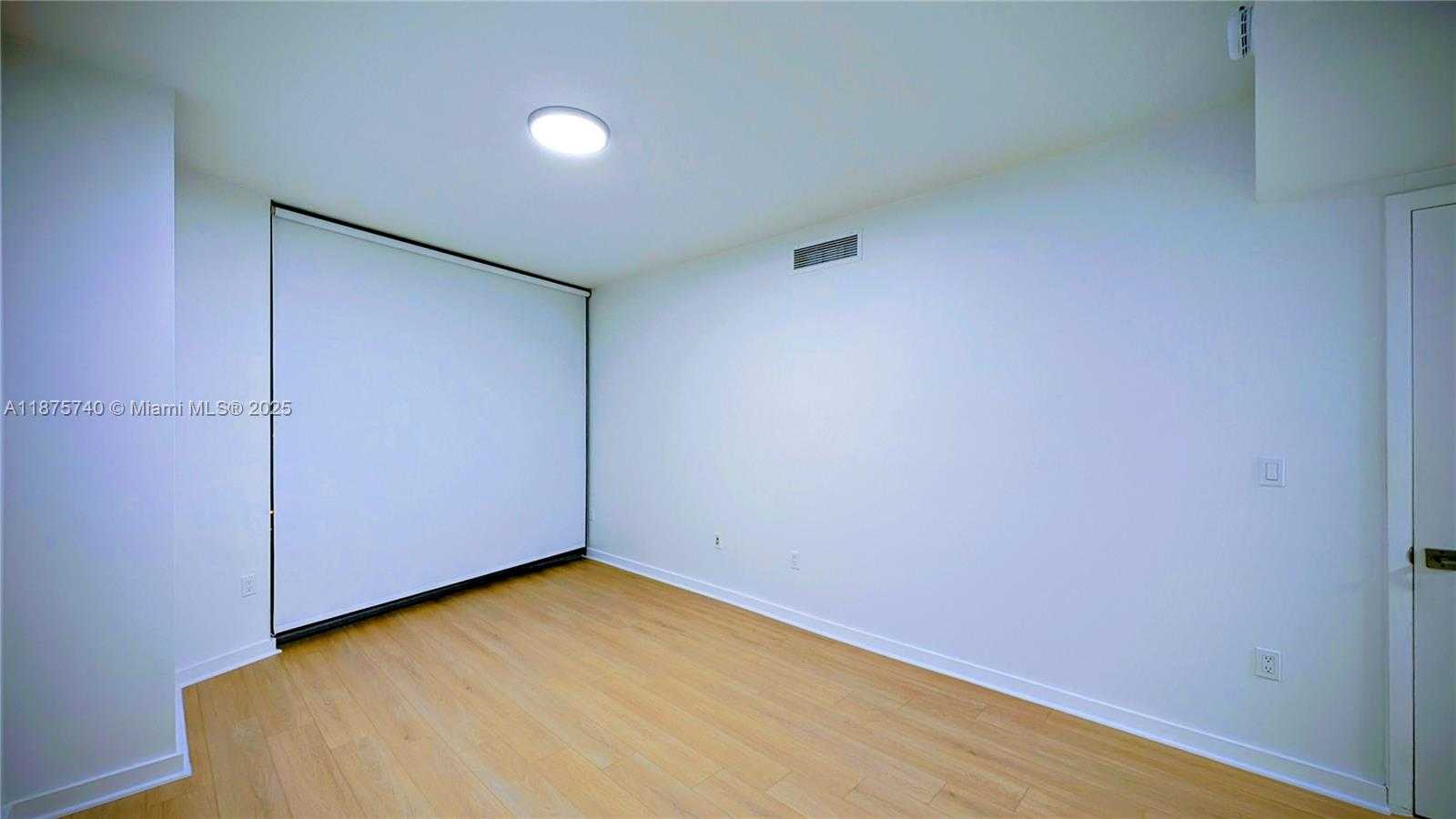 Small Image of 350 EAST MIAMI AVE #1901, Miami Number 25