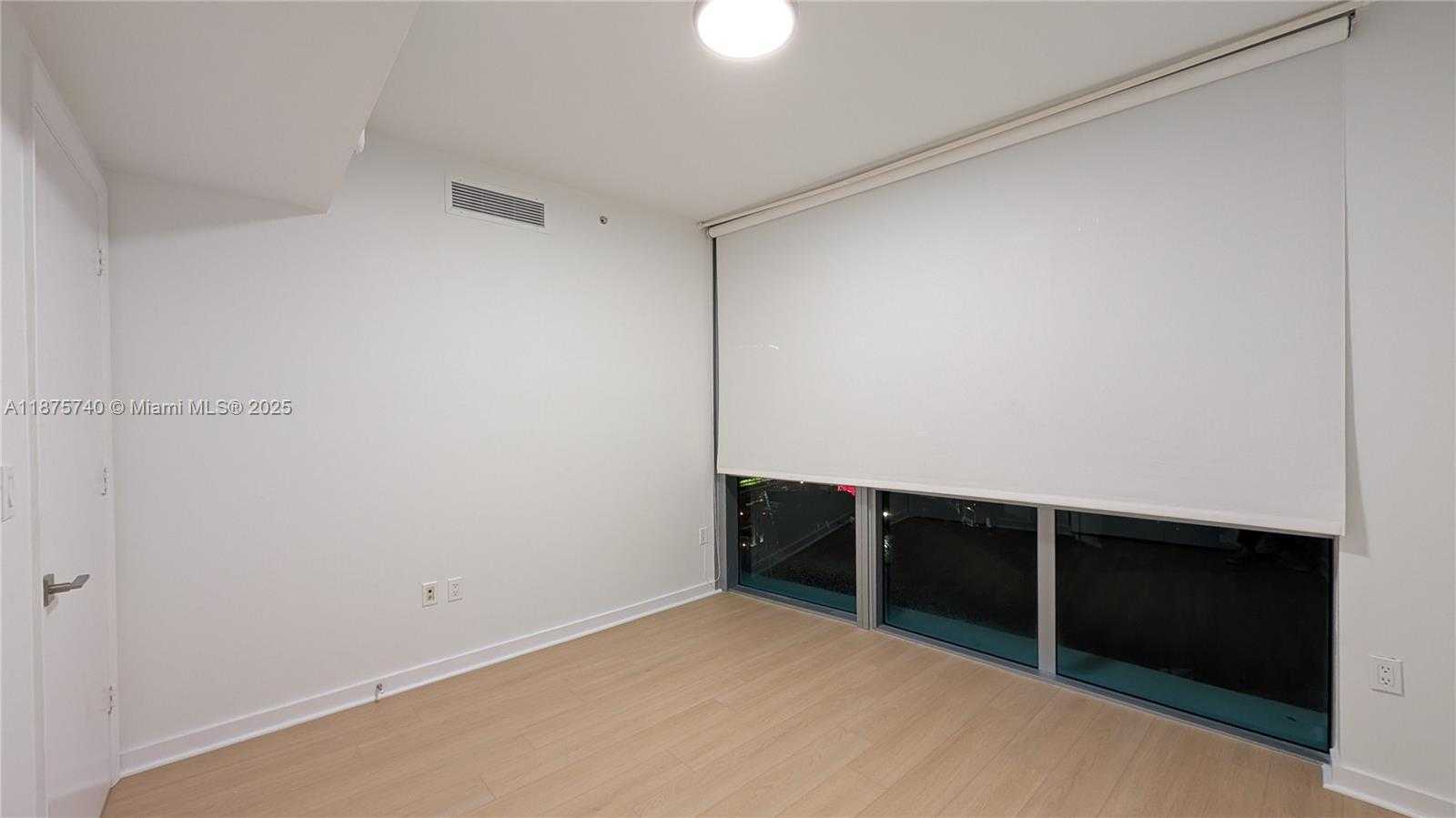 Small Image of 350 EAST MIAMI AVE #1901, Miami Number 37