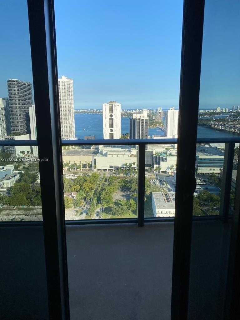 Small Image of 1600 NORTH EAST 1ST AVE #3204, Miami Number 6