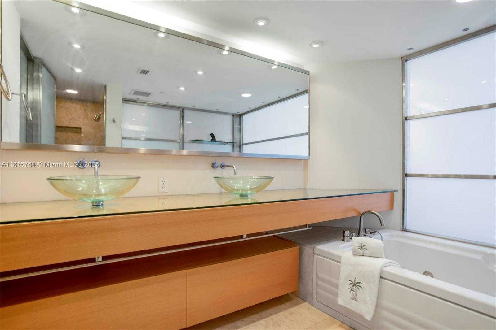 Small Image of 4779 COLLINS AVE #401, Miami Beach Number 11