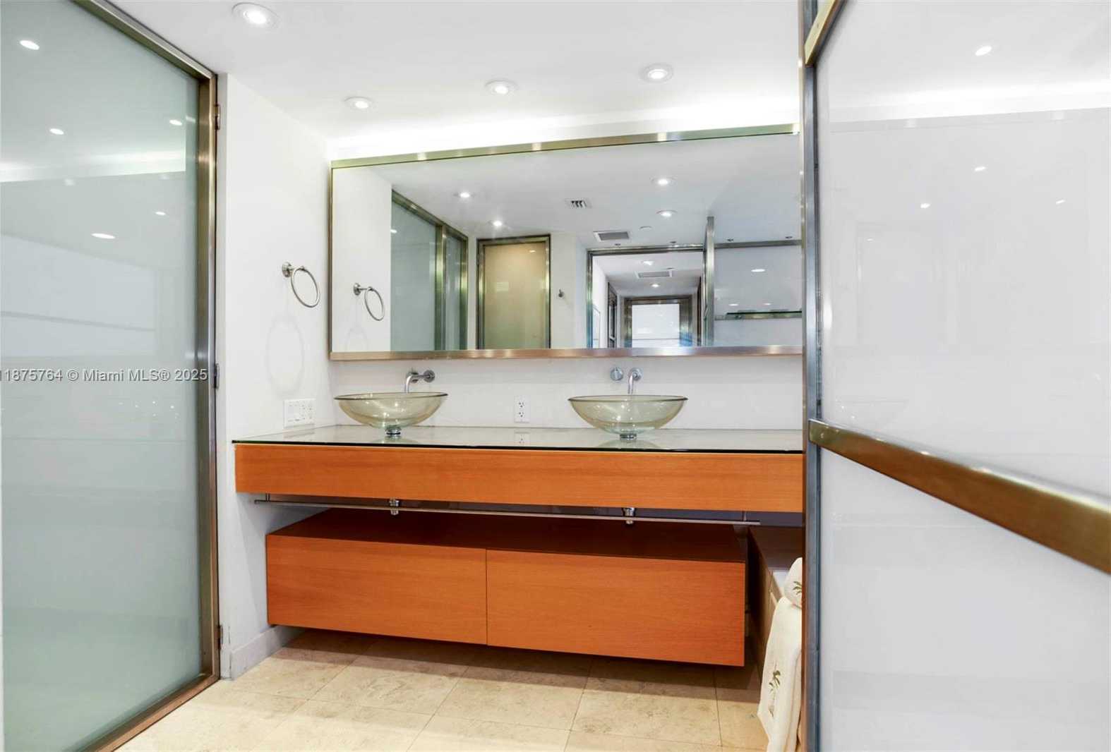 Small Image of 4779 COLLINS AVE #401, Miami Beach Number 12