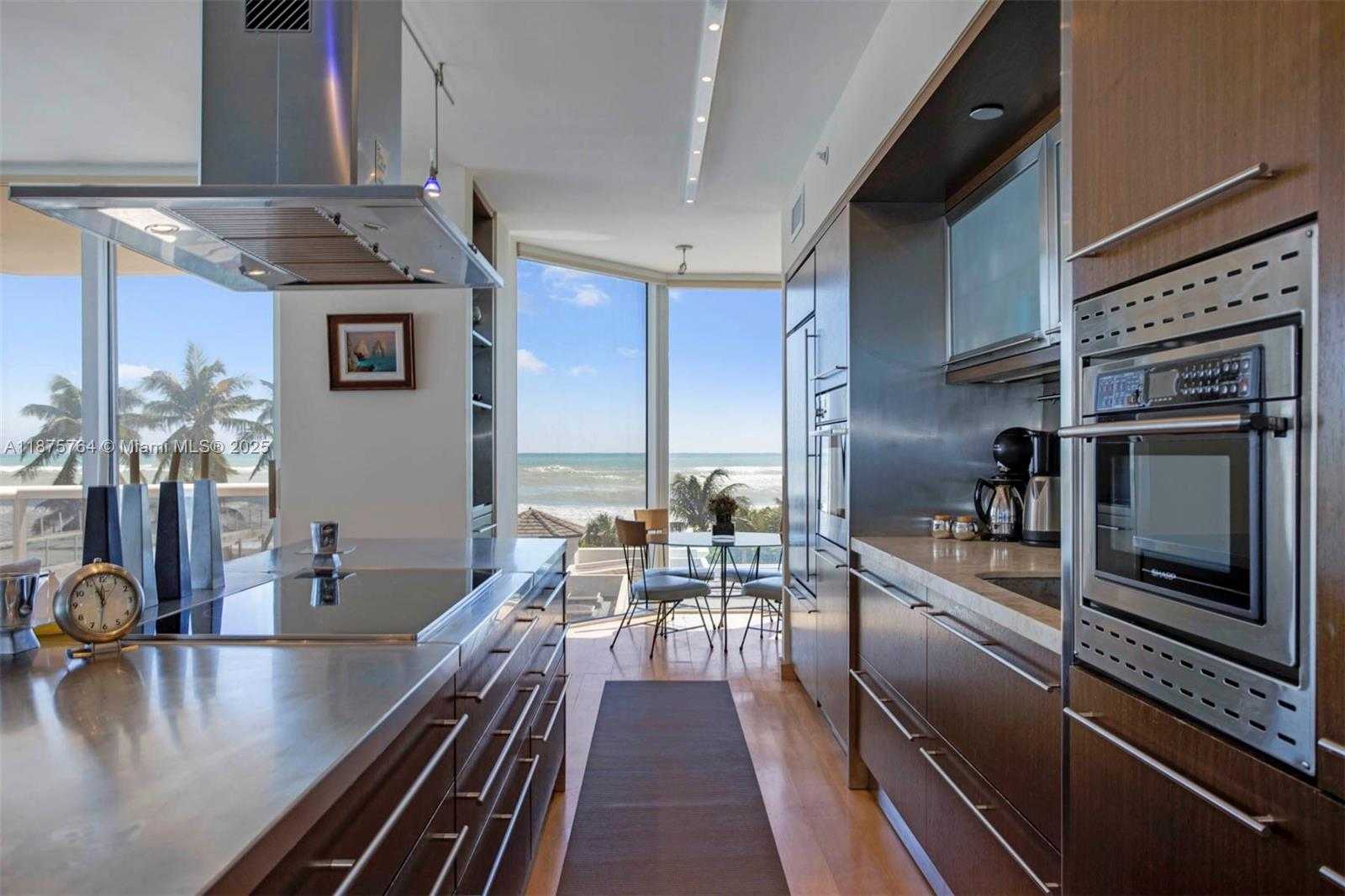Small Image of 4779 COLLINS AVE #401, Miami Beach Number 2