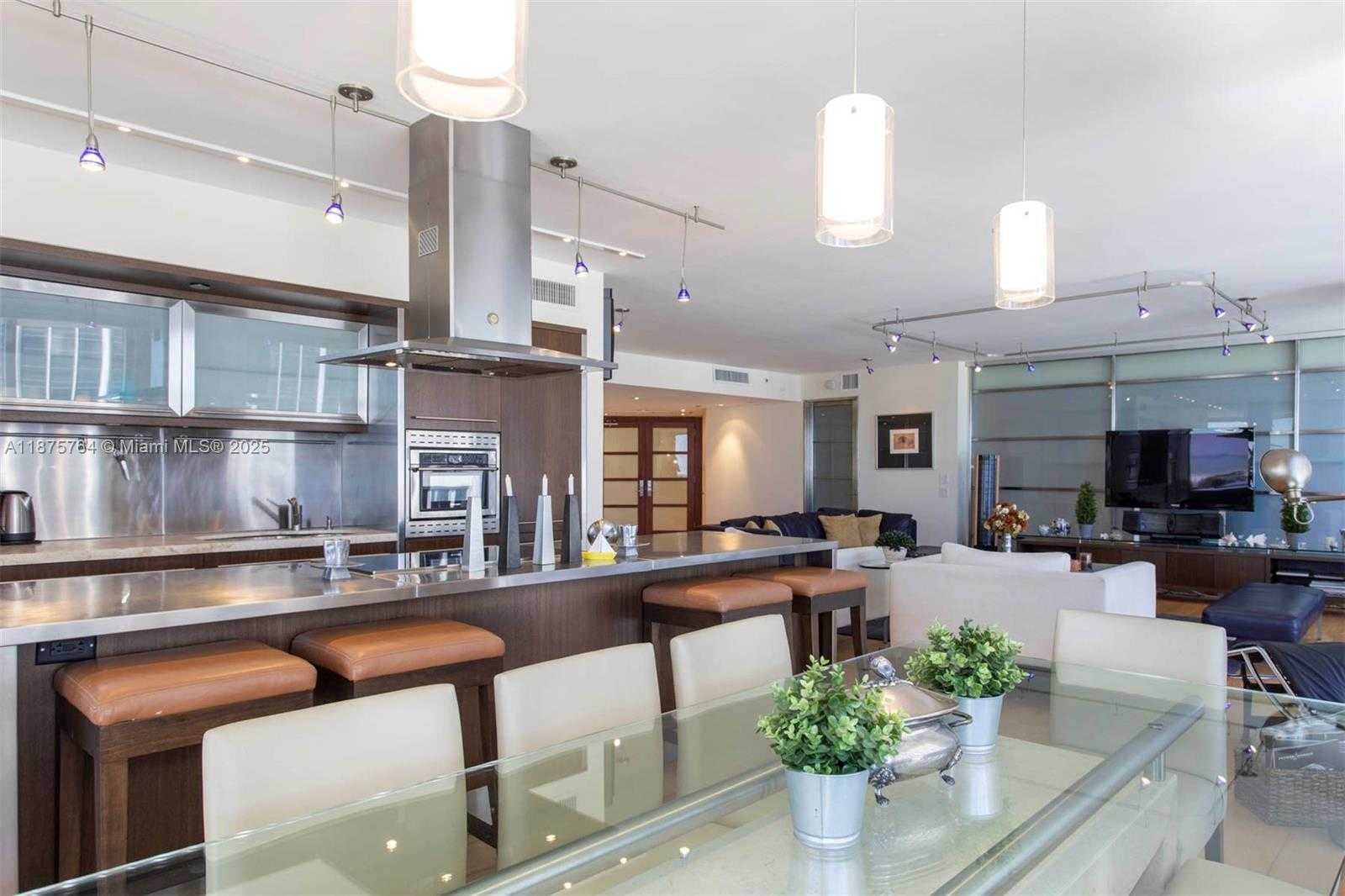Small Image of 4779 COLLINS AVE #401, Miami Beach Number 7