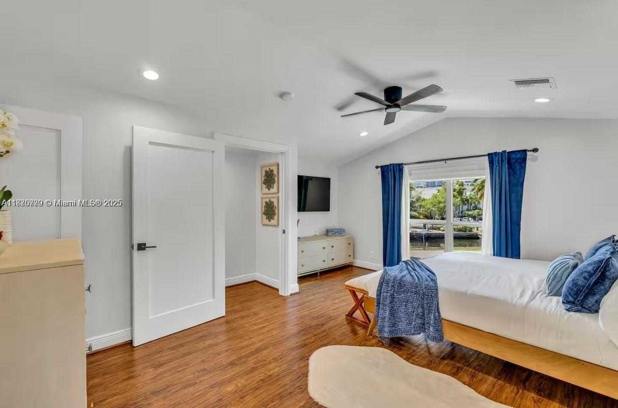 Small Image of 110 SOUTH EAST 11TH AVE, Fort Lauderdale Number 16