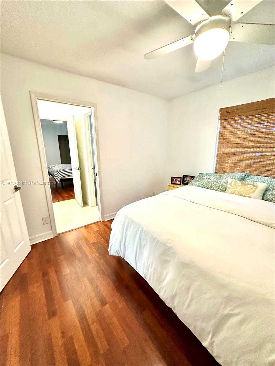 Small Image of 656 VERONA PL, Weston Number 35