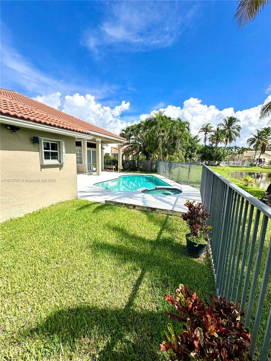 Small Image of 656 VERONA PL, Weston Number 48