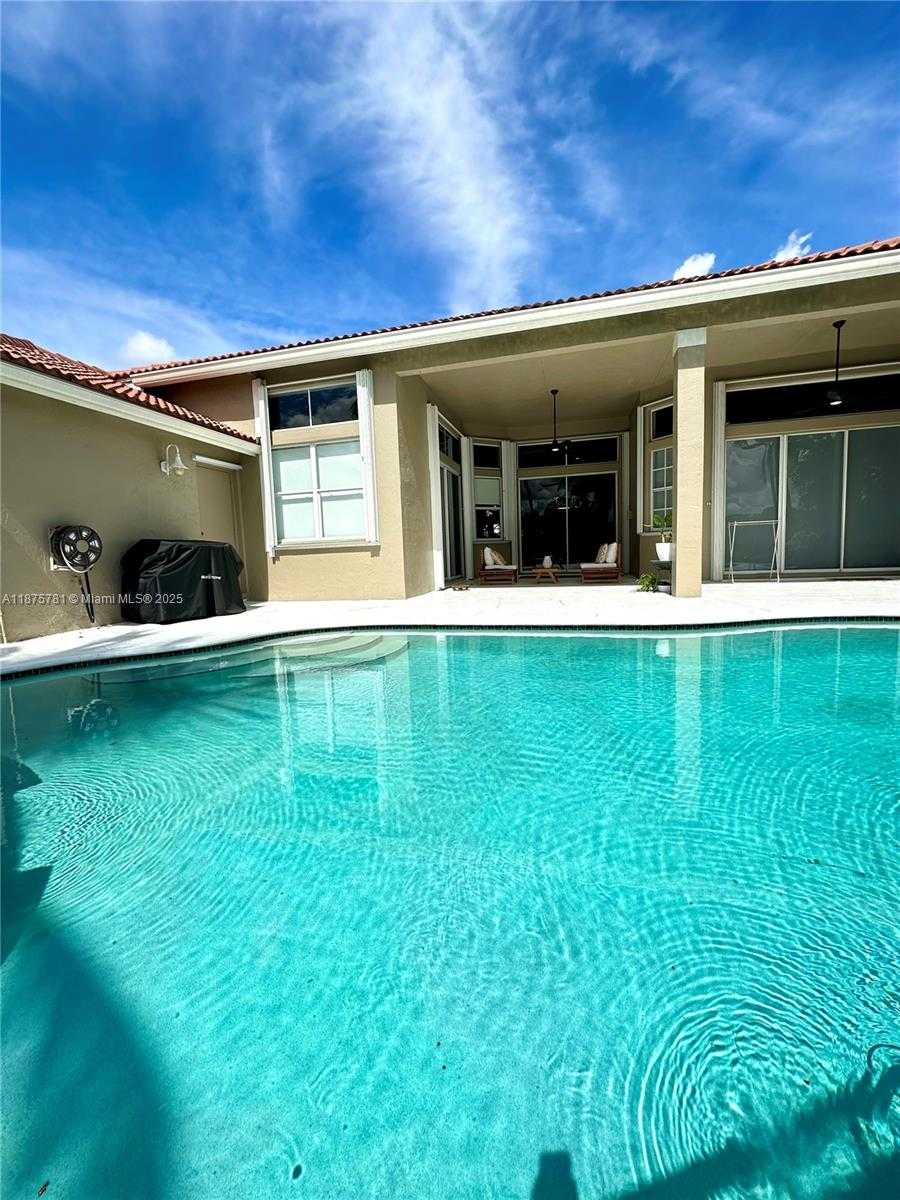 Small Image of 656 VERONA PL, Weston Number 51