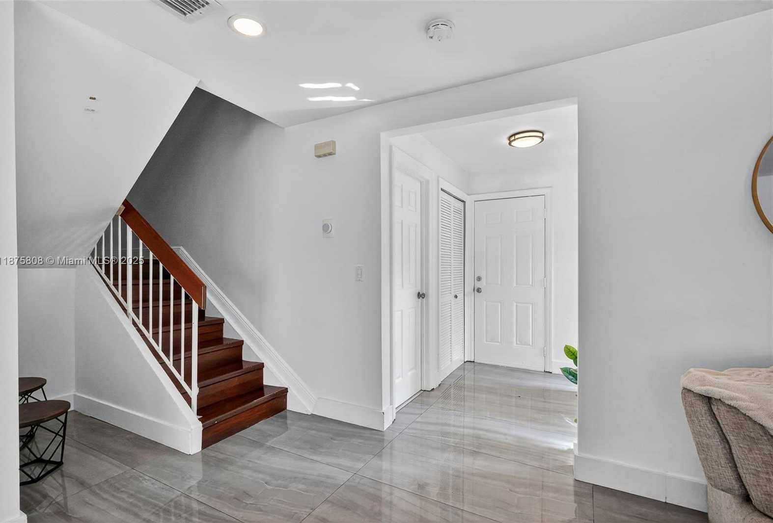 Small Image of 20424 NORTH EAST 10TH CT RD #20424, Miami Number 15