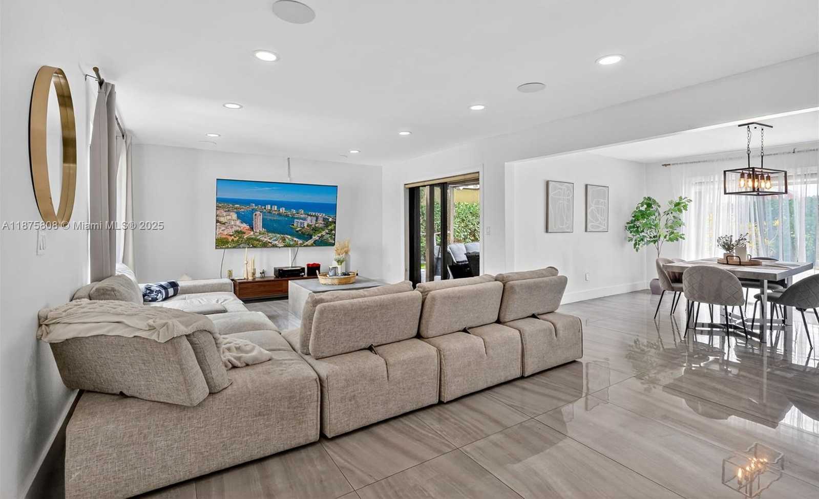 Small Image of 20424 NORTH EAST 10TH CT RD #20424, Miami Number 5