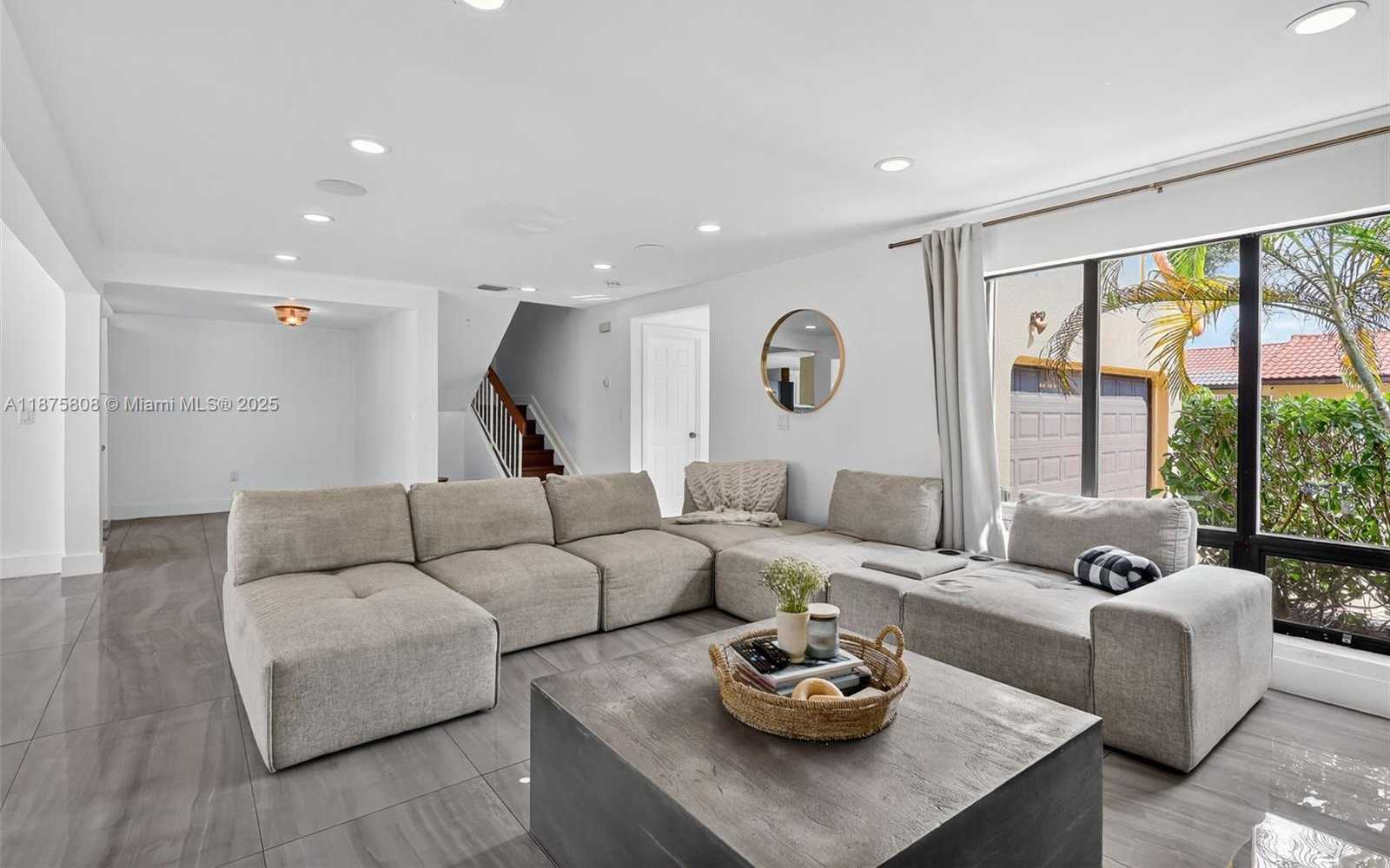 Small Image of 20424 NORTH EAST 10TH CT RD #20424, Miami Number 7